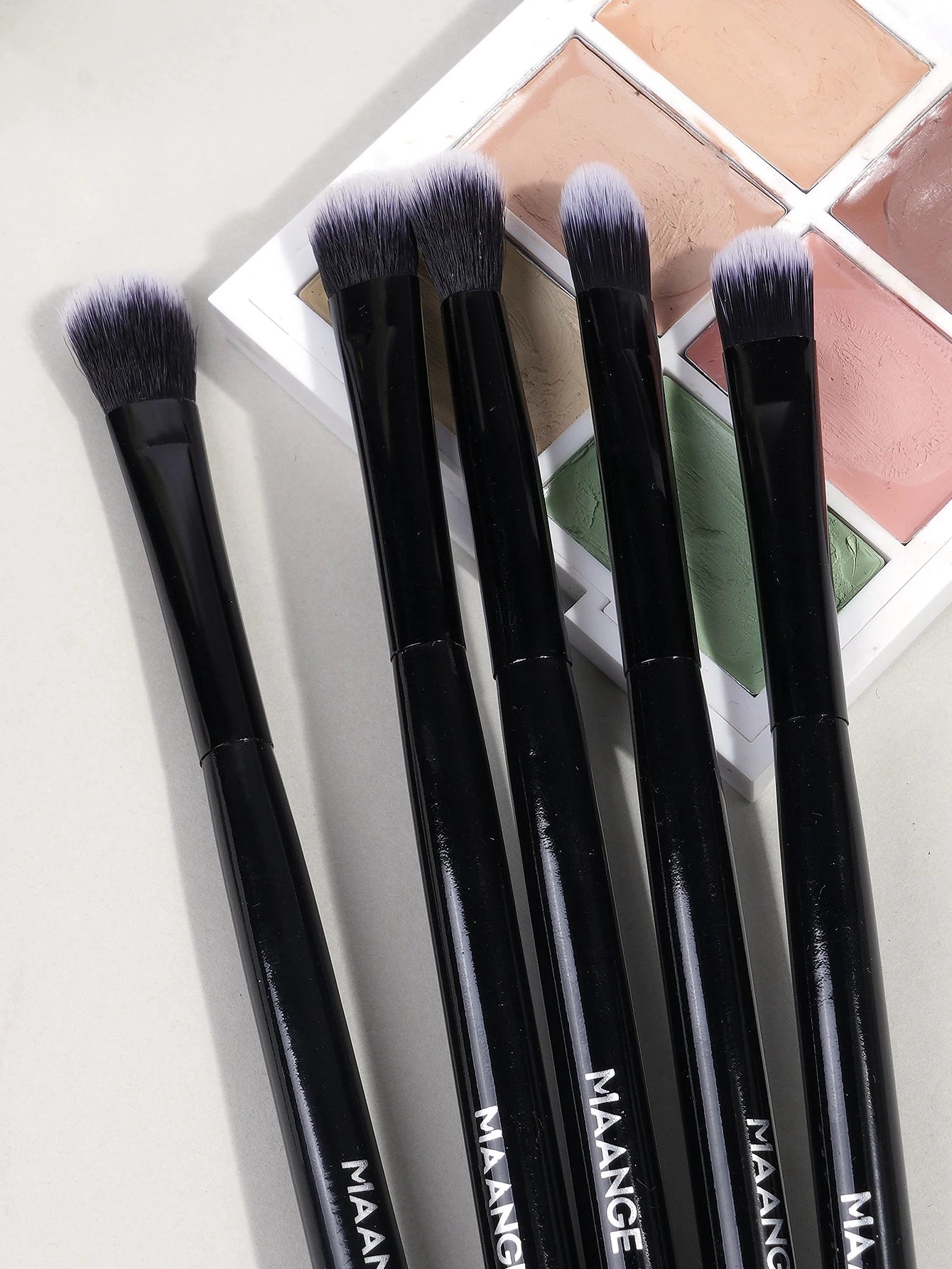 Maange 30Pcs Brush Set Professional Makeup