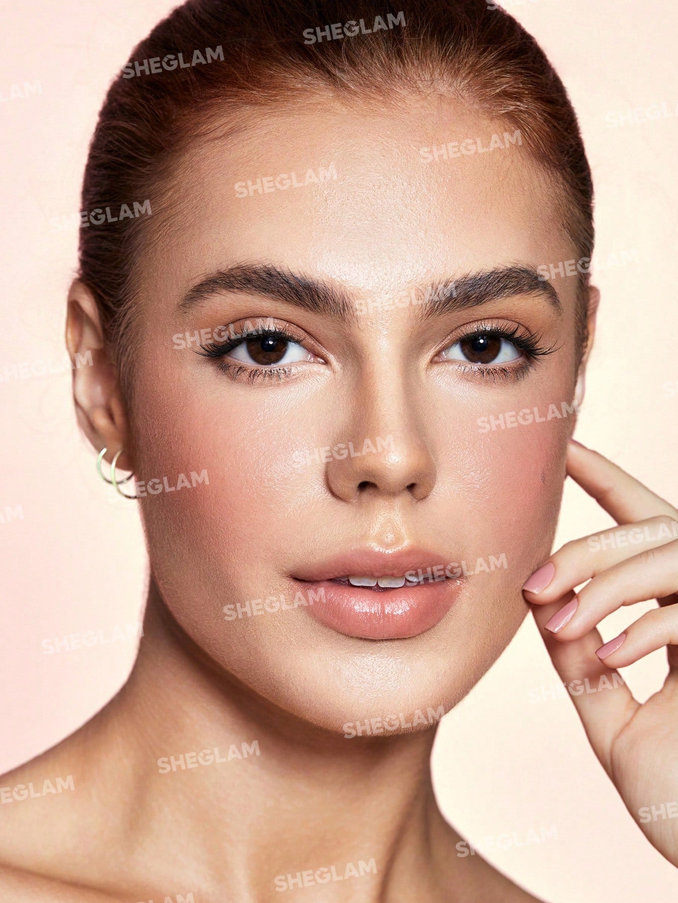 باليت SHEGLAM All About That Face متعددة الاستعمالات للوجه - درجة فانيليا سكالبت 12 لونًا