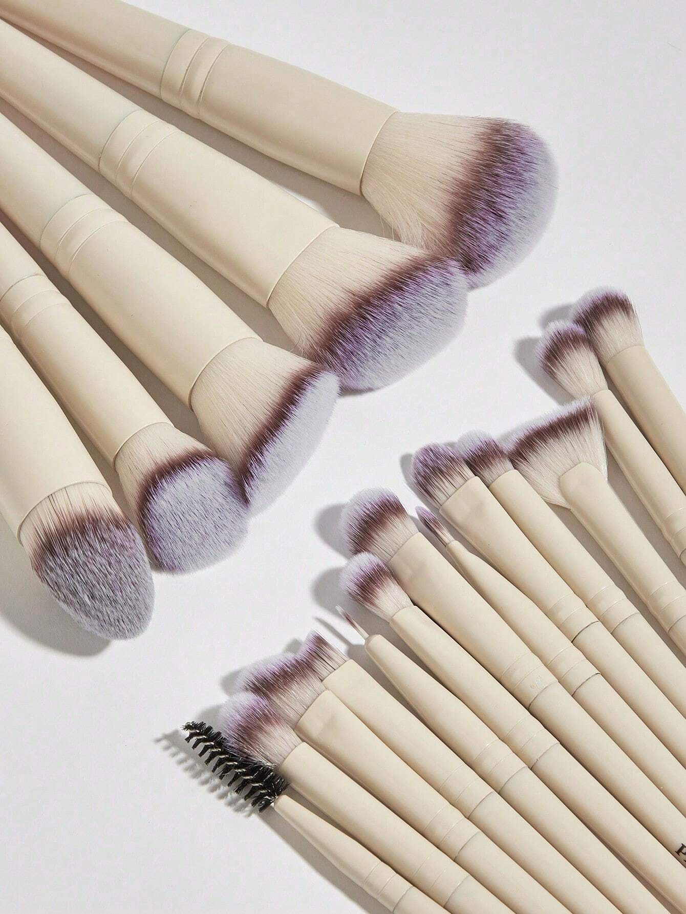 SheIn 18-piece pink makeup brush set