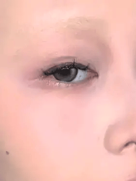 جل الحواجب والأيلاينر ستريملاين من شيجلام