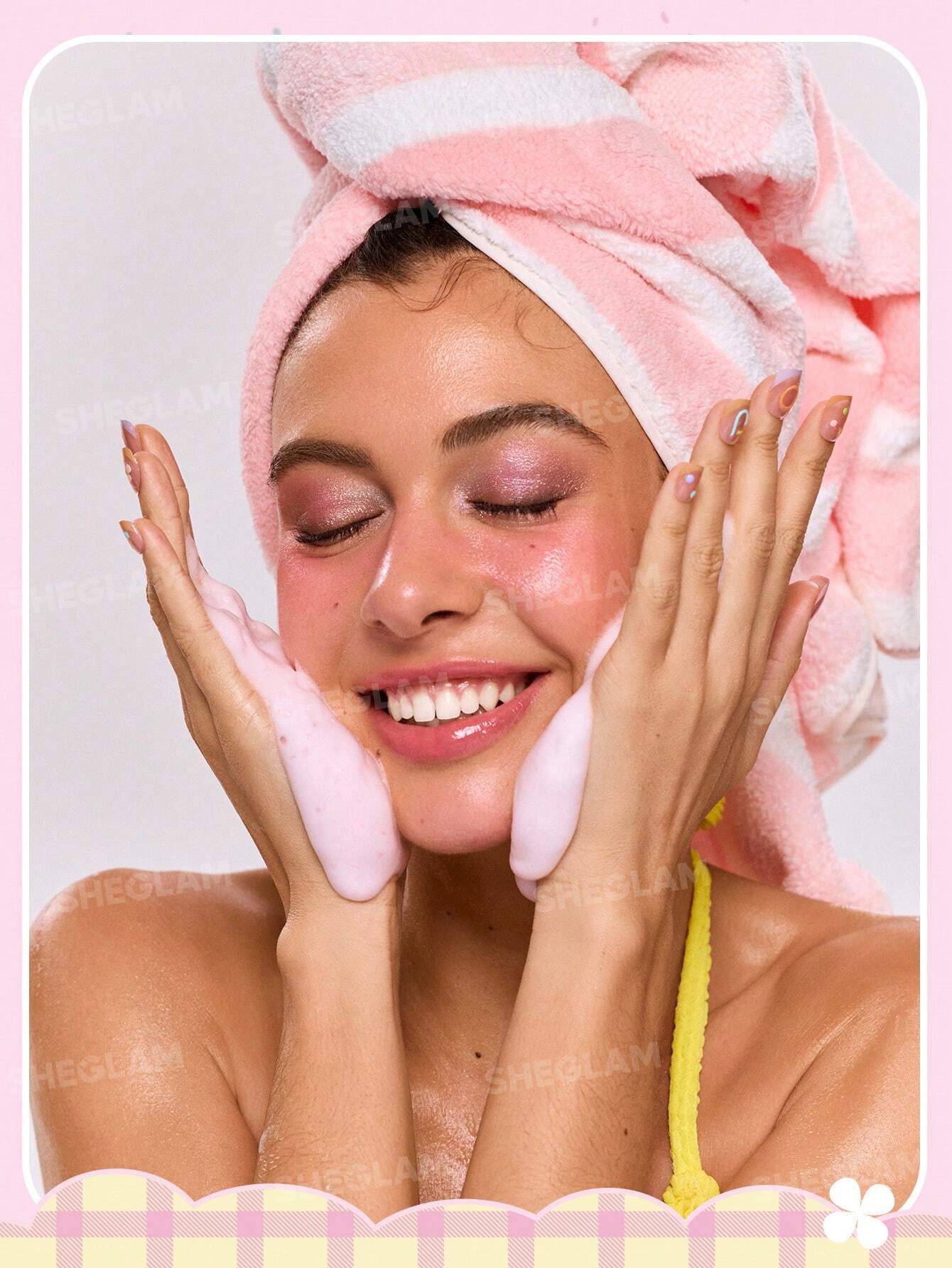 مرطب الشفاه Bubble Kiss من Sheglam + باليت Sparkle Splash + برايمر Foam Cloud + إضاءة هايلايتر + أحمر خدود ستيك