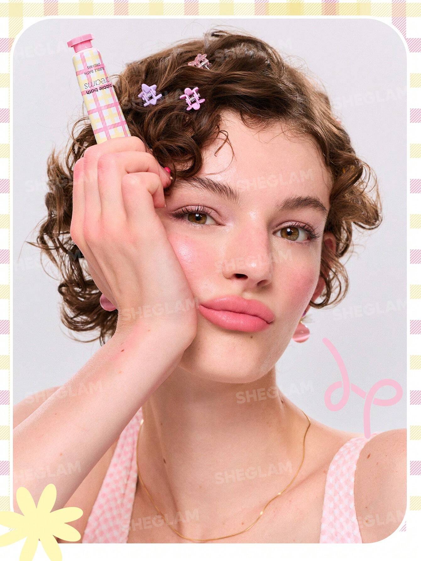 مرطب الشفاه Bubble Kiss من Sheglam + باليت Sparkle Splash + برايمر Foam Cloud + إضاءة هايلايتر + أحمر خدود ستيك