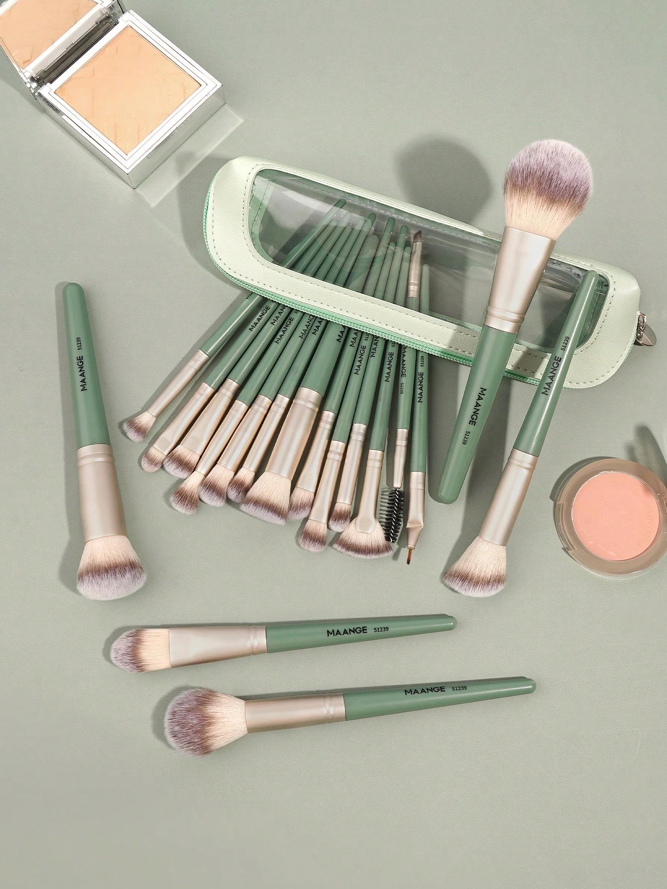 MAANGE Professional Makeup Brush Set 18 pcs