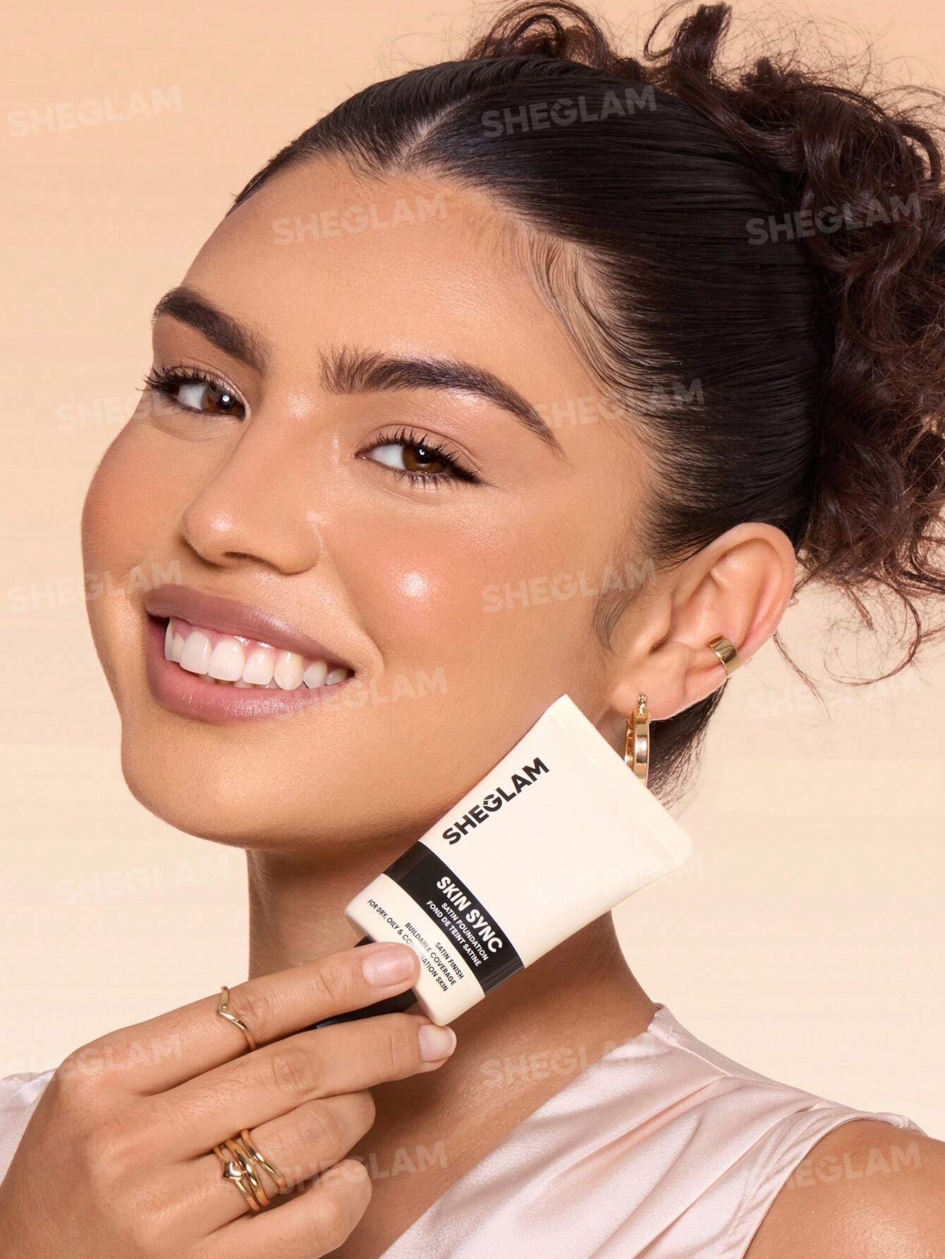 sheglam skin sync satin foundation 30g