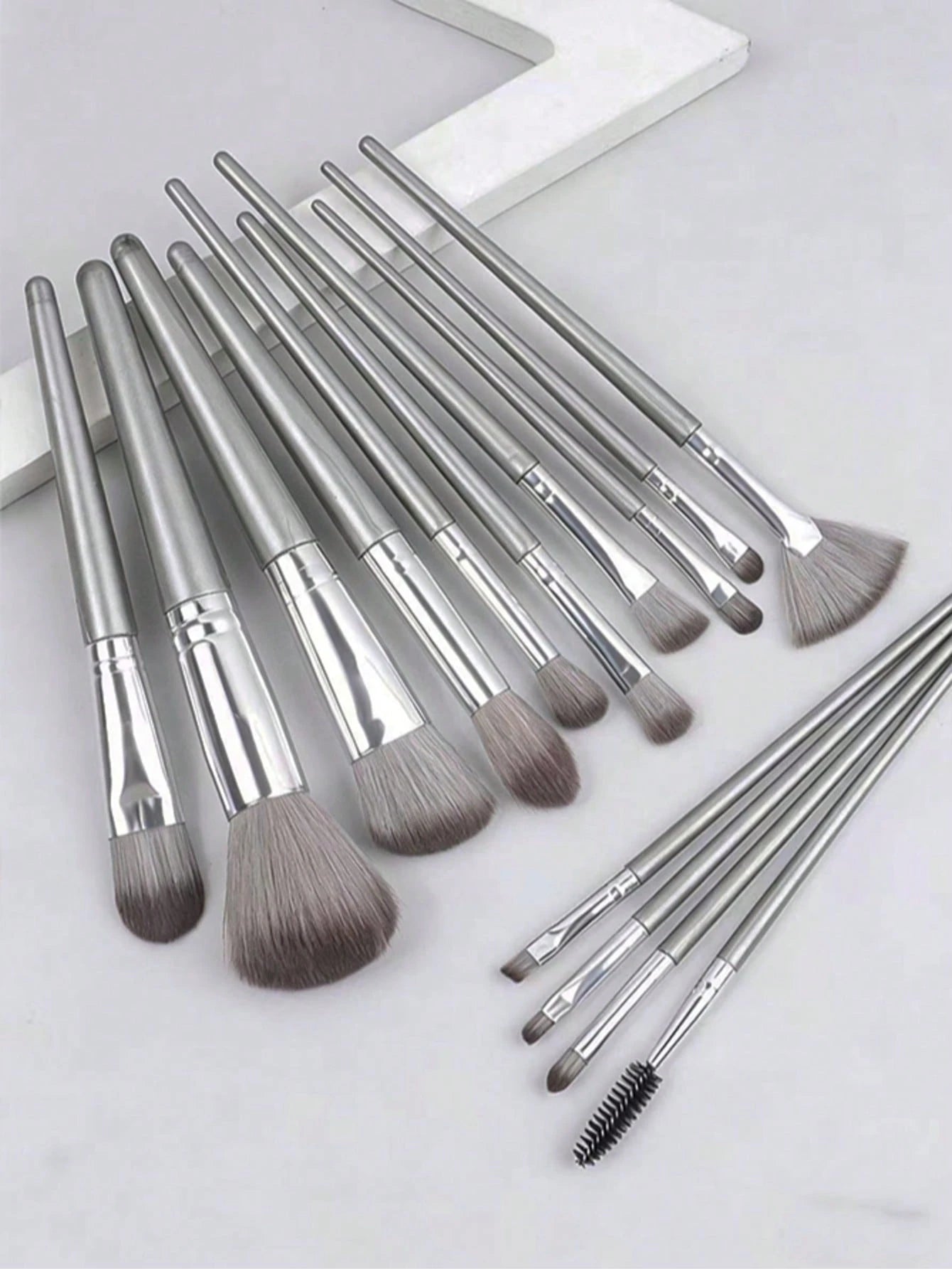 Shein 18Pcs luxury makeup brush set