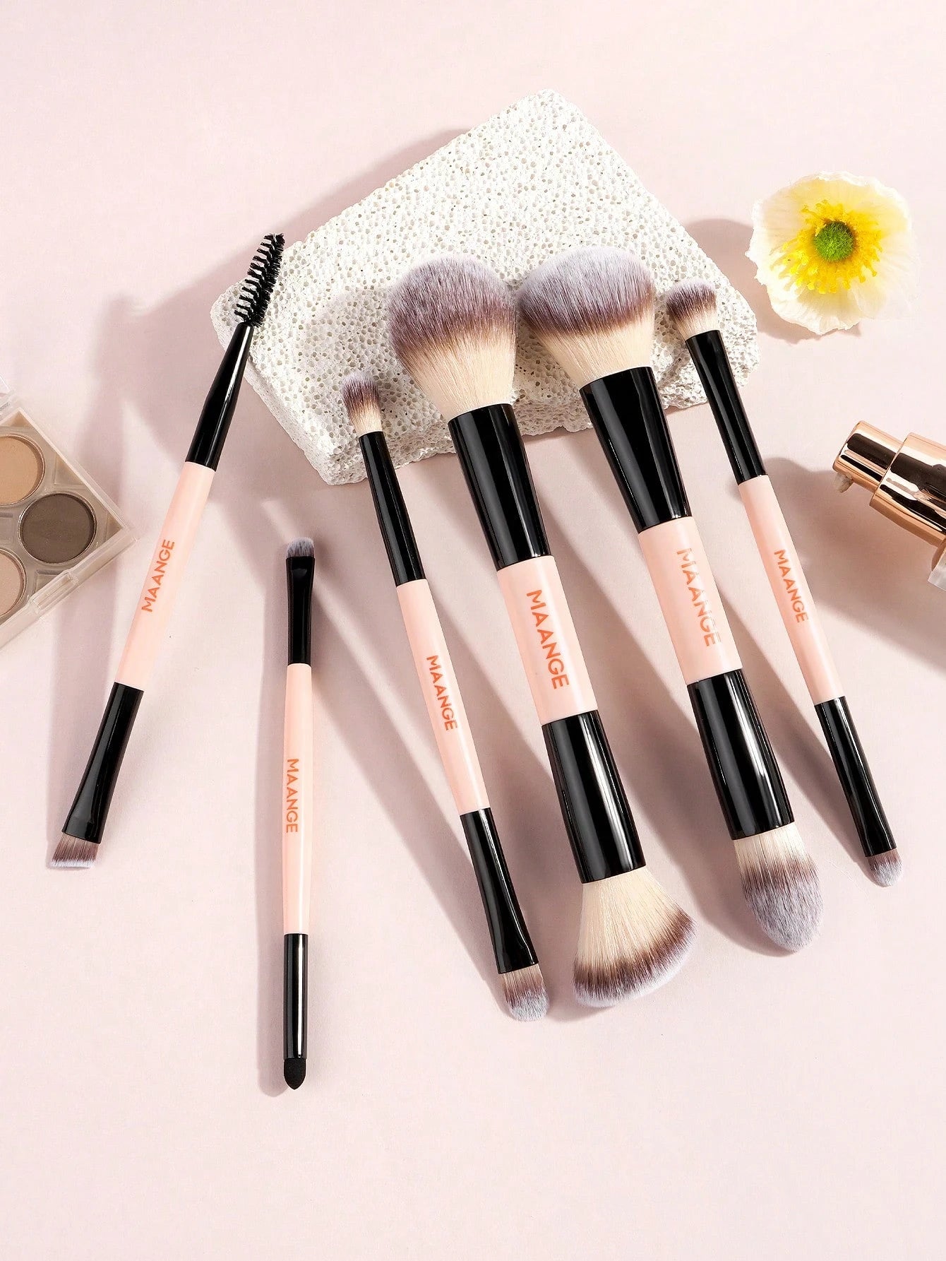 Maange 6Pcs Makeup Brush Pink and Black