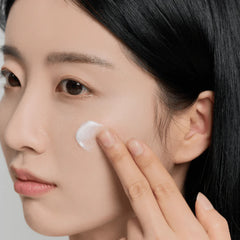 SKIN1004 مادغاسكار سنتيلا تون برايتنينج كريم كبسولات 75 مل