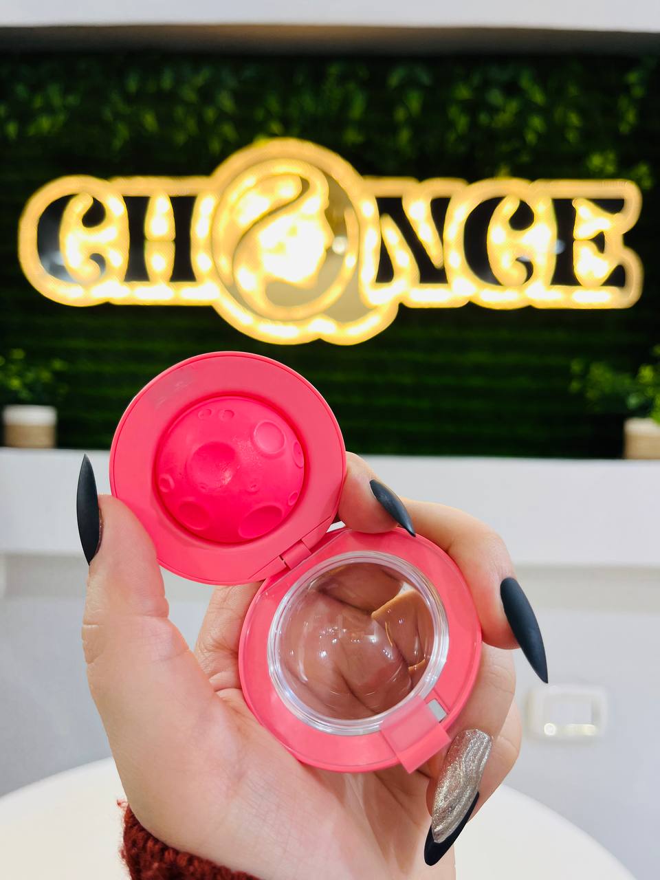 Sheglam Lunar Orbit أحمر خدود كروي