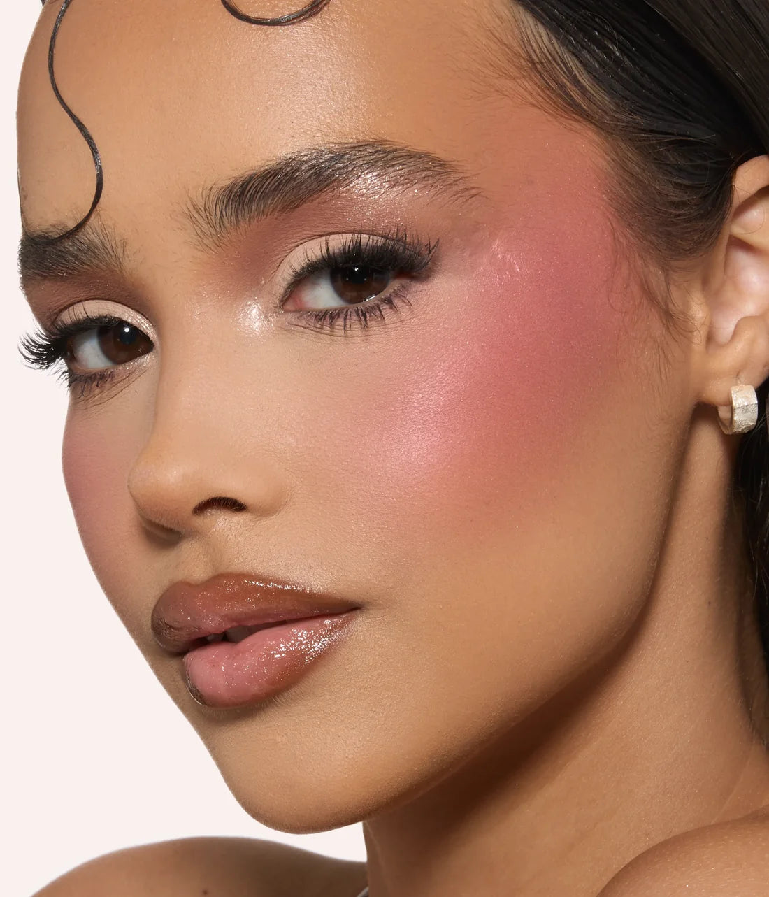 Huda Beauty Blush Filter Blurring Blushlighters Palette