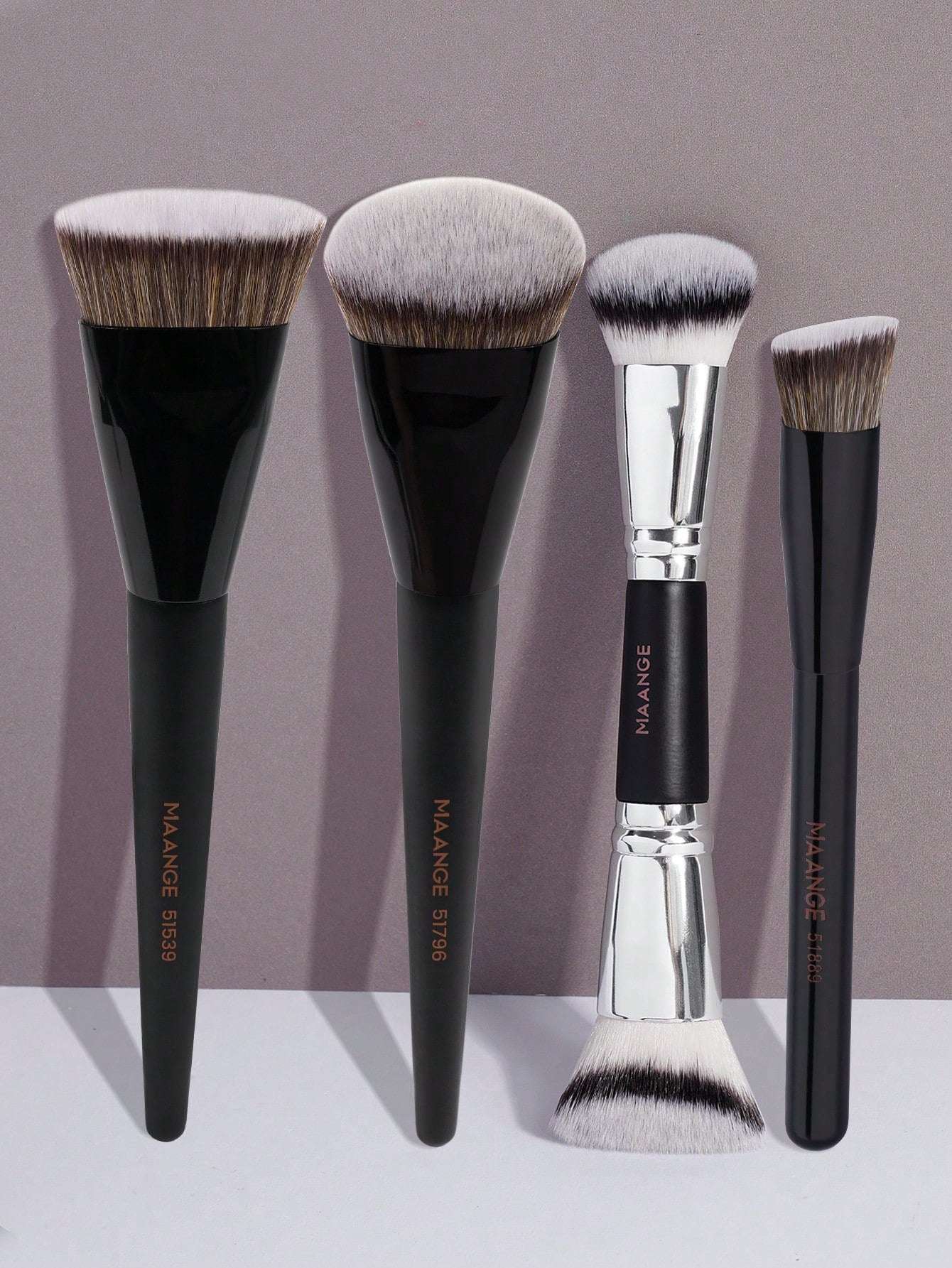 Maange makeup brush Durable Non-slip Handle Chic Professional Design



