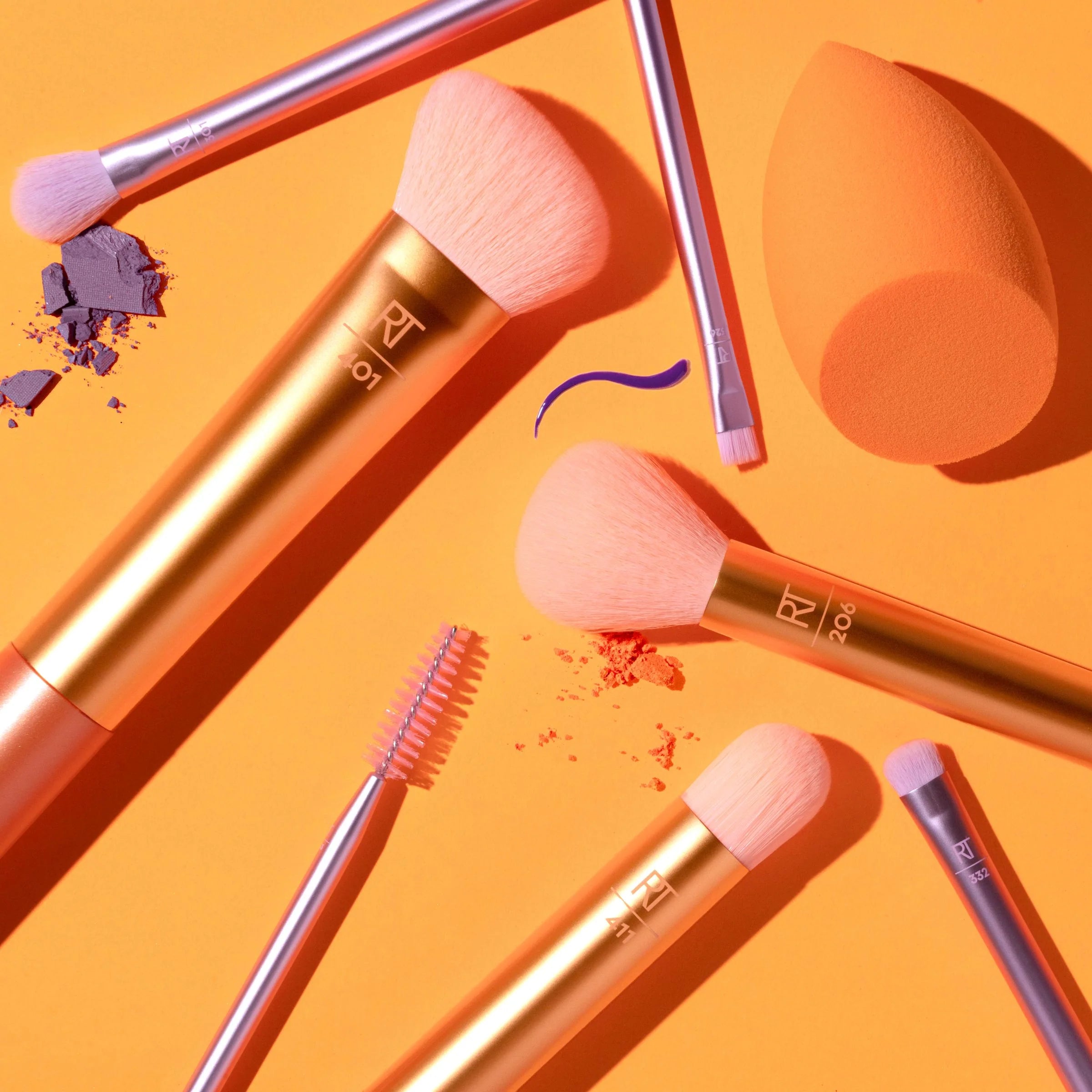 Famo Beauty Level Up Brush + Sponge Set