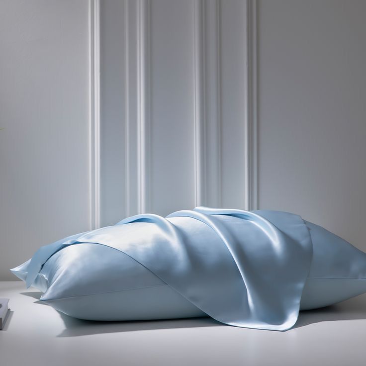 Re.MooN Satin Pillowcase for Hair and Skin