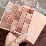 shein Eyeshadow palette 25 colours 02