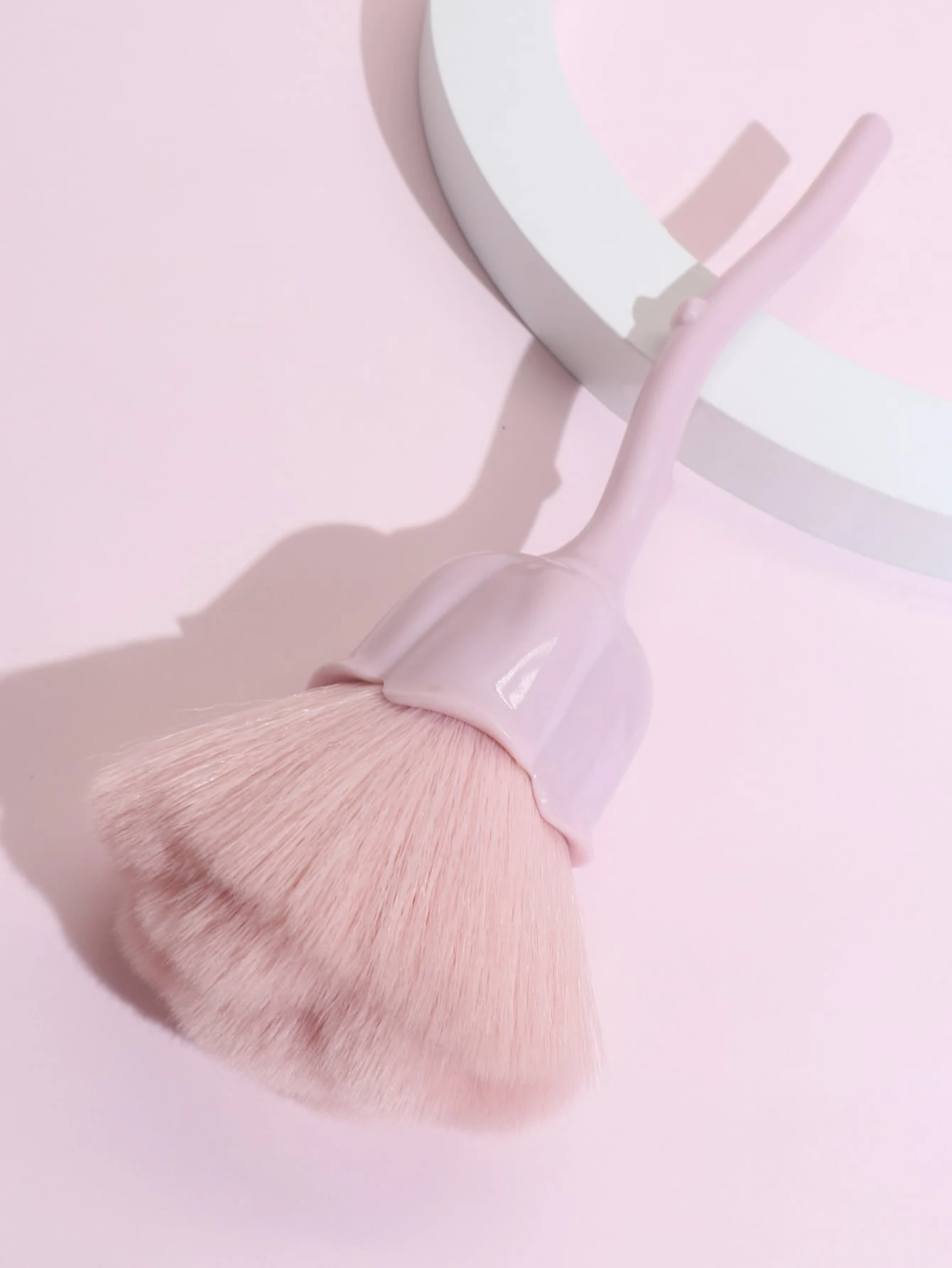 Shein 1pc Large Rose Shaped Blush Brush Shein 1pc Large Rose Shaped Blush Brush